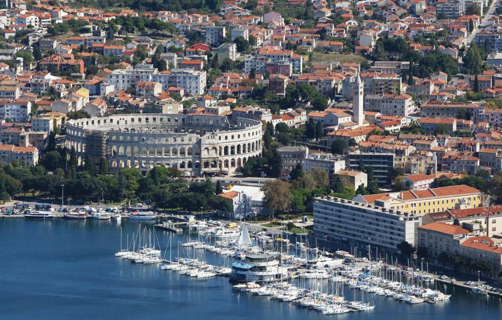 Ferienwohnung Arena Festival Pula Exterior foto